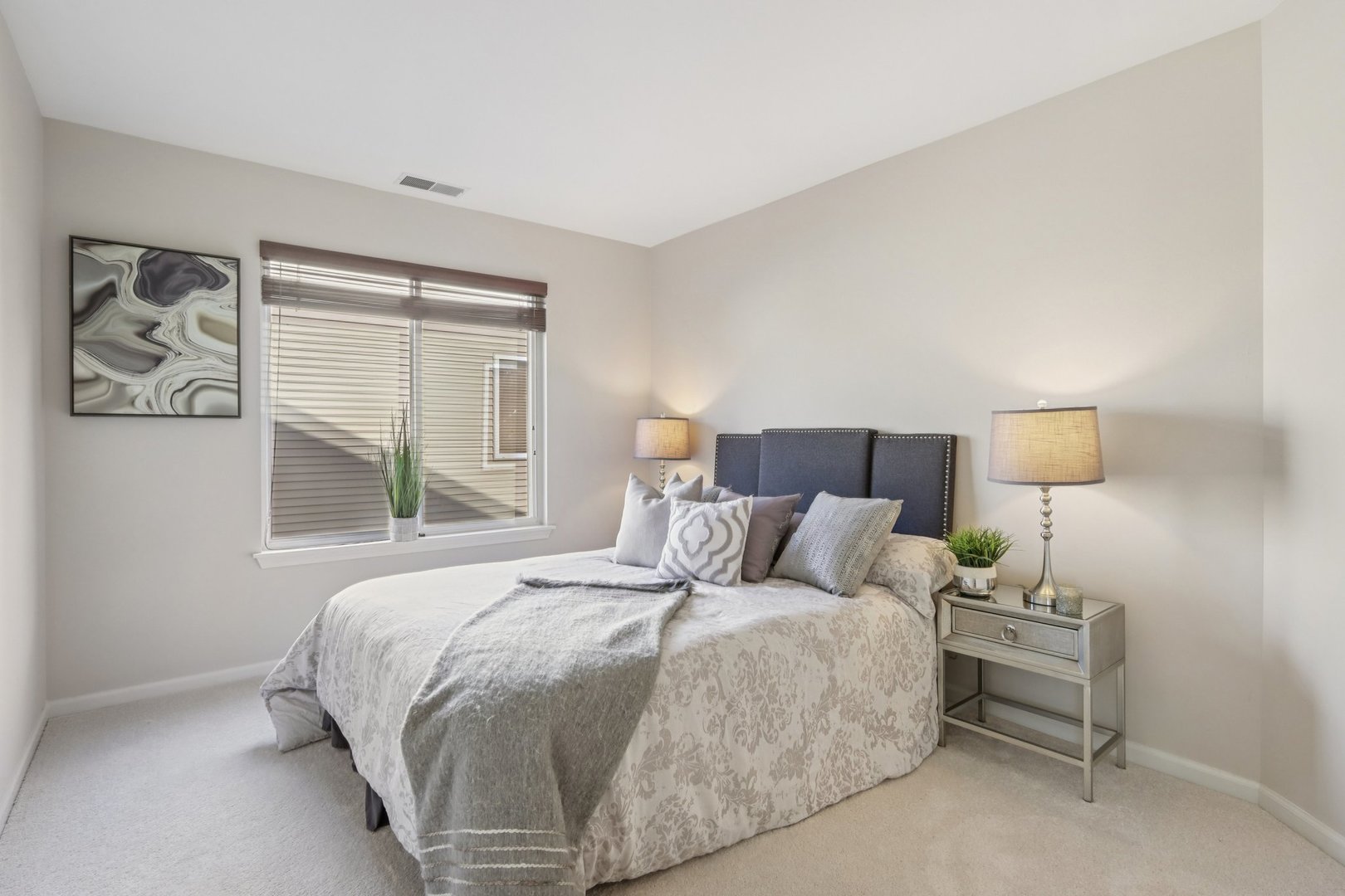 2060 Lyndhurst Lane Aurora IL 60503