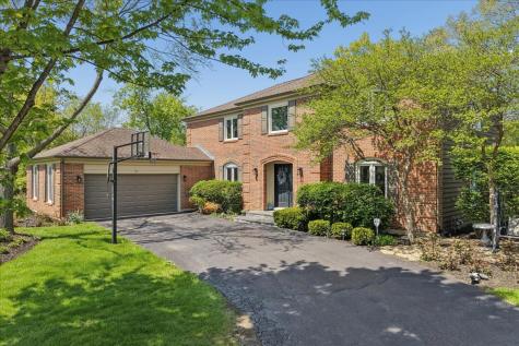 4 Exmoor Lane Lincolnshire IL 60069