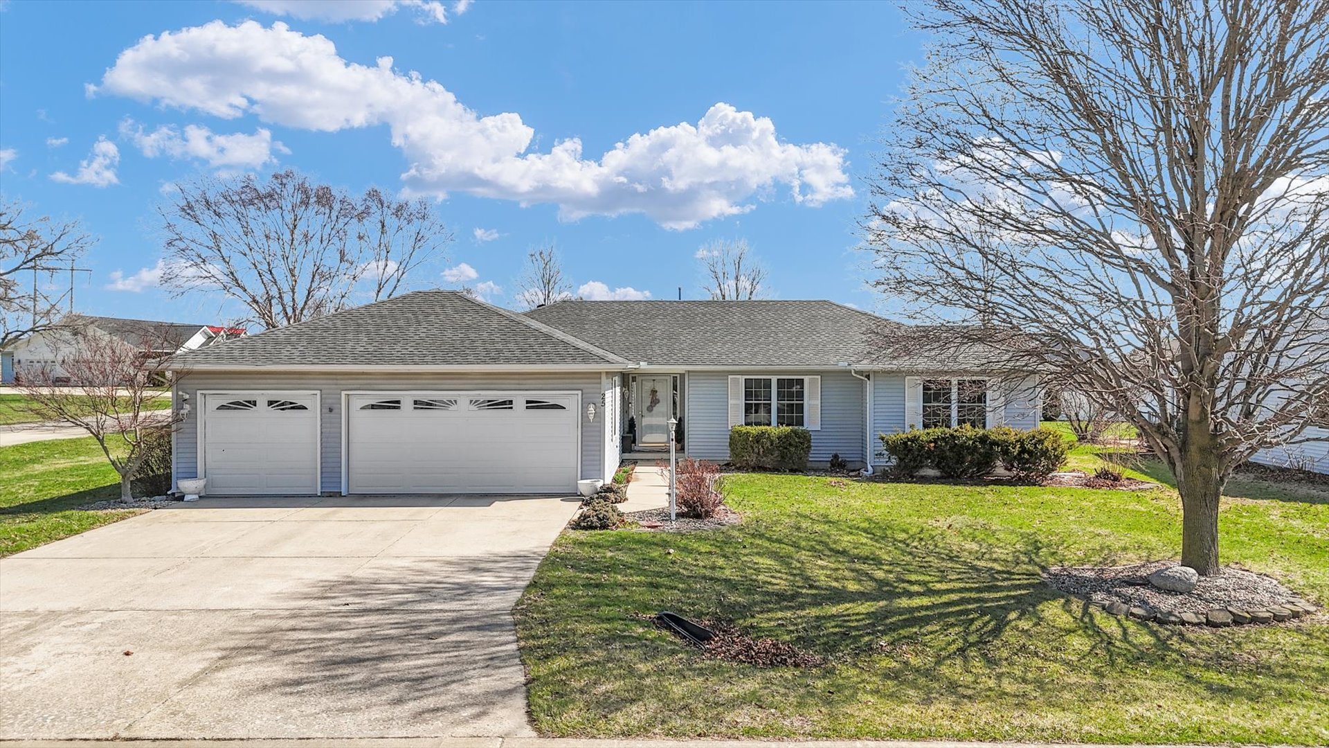 25 North Prairieview Avenue Tuscola IL 61953
