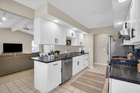 25 North Prairieview Avenue Tuscola IL 61953