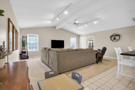 25 North Prairieview Avenue Tuscola IL 61953