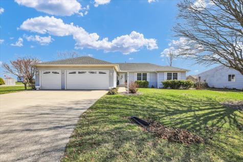 25 North Prairieview Avenue Tuscola IL 61953