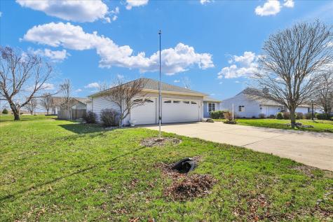 25 North Prairieview Avenue Tuscola IL 61953