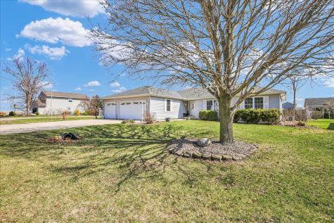 25 North Prairieview Avenue Tuscola IL 61953