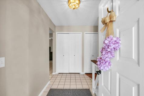 25 North Prairieview Avenue Tuscola IL 61953