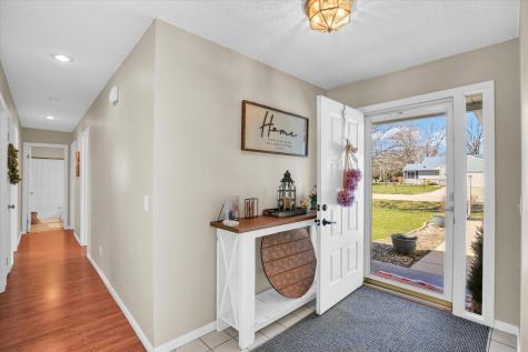 25 North Prairieview Avenue Tuscola IL 61953
