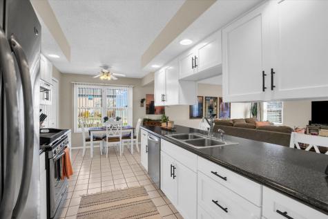 25 North Prairieview Avenue Tuscola IL 61953