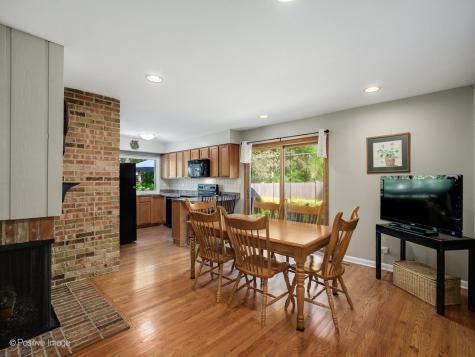 1134 North Pepper Tree Drive Palatine IL 60067
