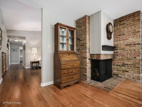1134 North Pepper Tree Drive Palatine IL 60067