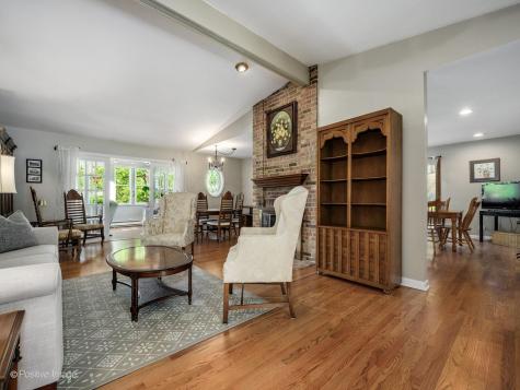 1134 North Pepper Tree Drive Palatine IL 60067