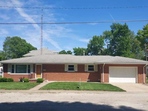 207 North Center Street Tuscola IL 61953