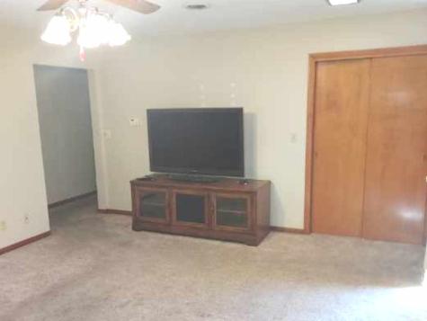 207 North Center Street Tuscola IL 61953