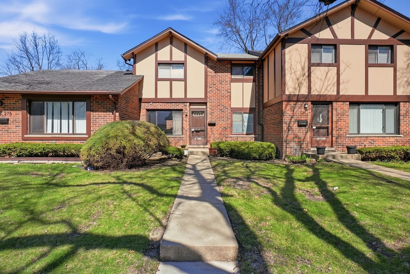 18W274 Kirkland Lane Villa Park IL 60181