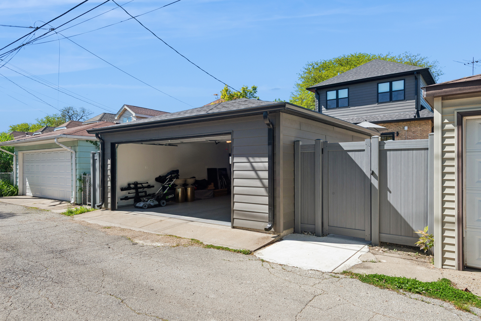 5407 West Pensacola Avenue Chicago IL 60641