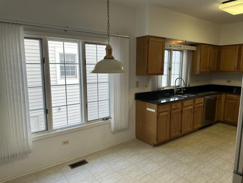 610 Golfers Lane Bartlett IL 60103