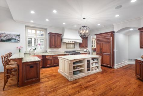 849 East Hillside Road Naperville IL 60540