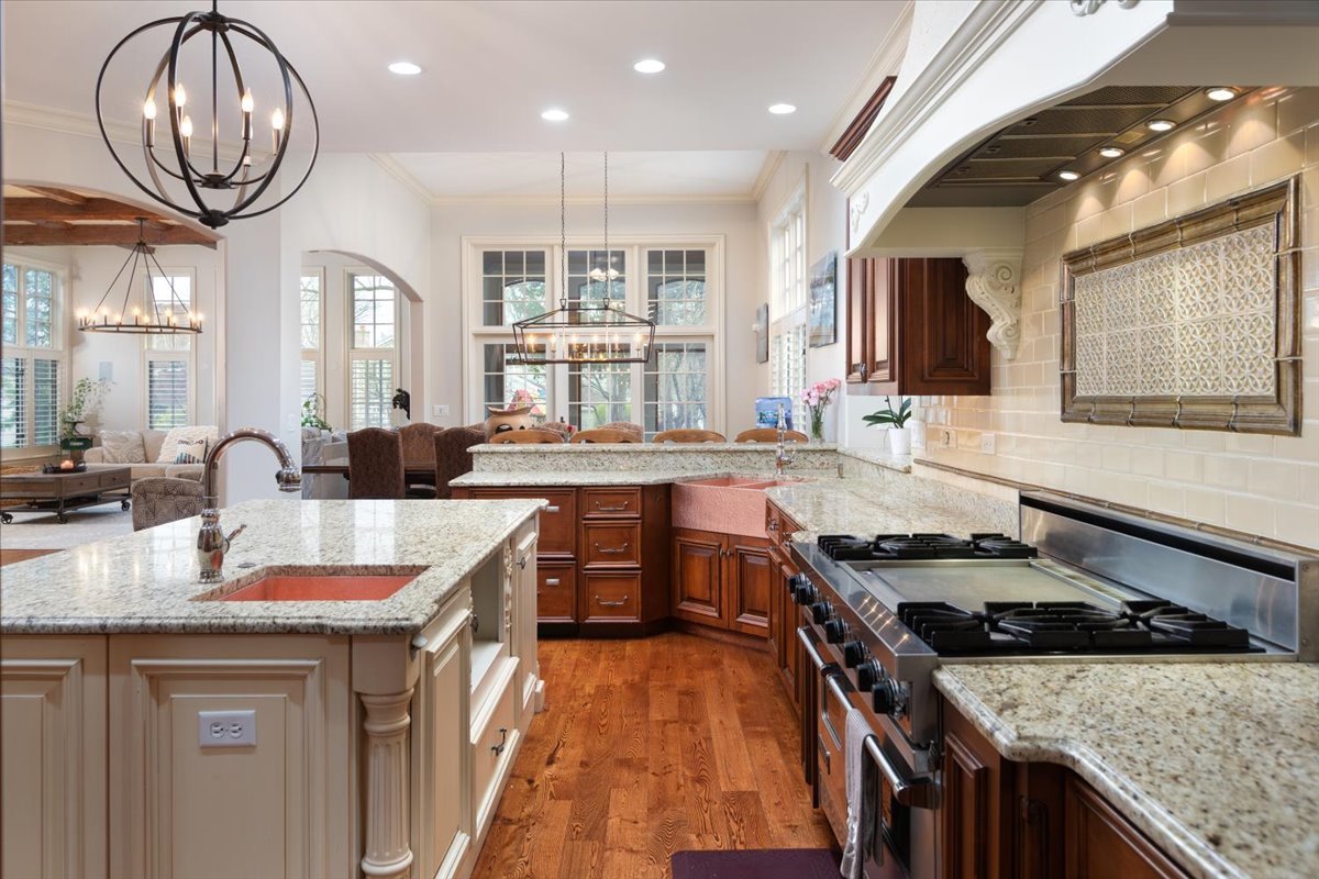 849 East Hillside Road Naperville IL 60540