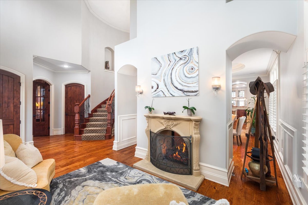 849 East Hillside Road Naperville IL 60540