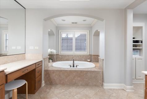 849 East Hillside Road Naperville IL 60540