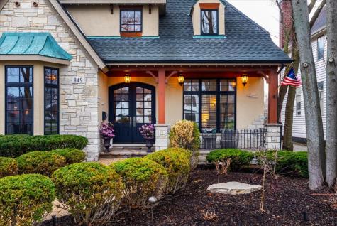849 East Hillside Road Naperville IL 60540