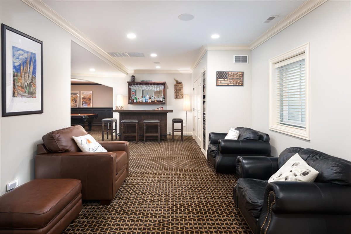849 East Hillside Road Naperville IL 60540