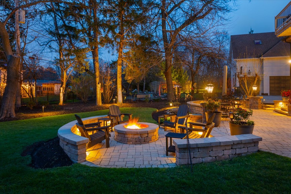 849 East Hillside Road Naperville IL 60540