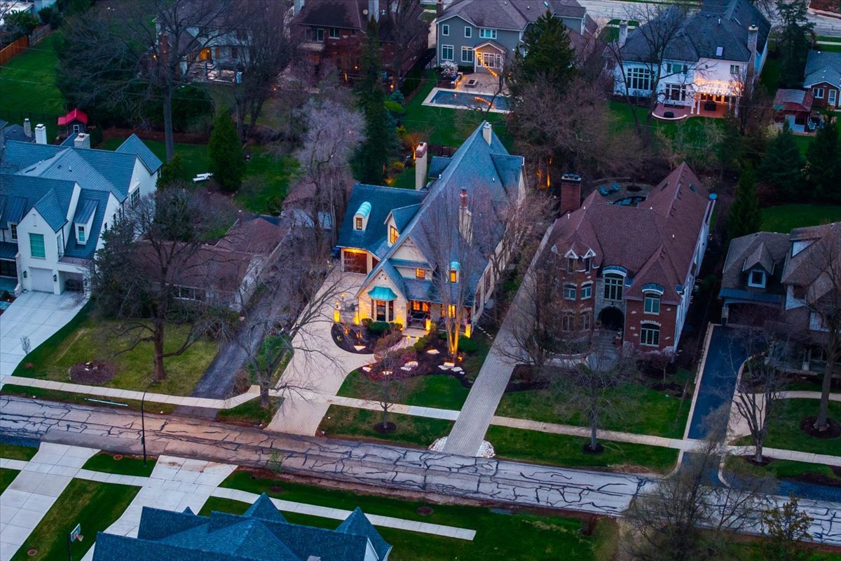 849 East Hillside Road Naperville IL 60540