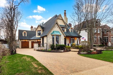 849 East Hillside Road Naperville IL 60540