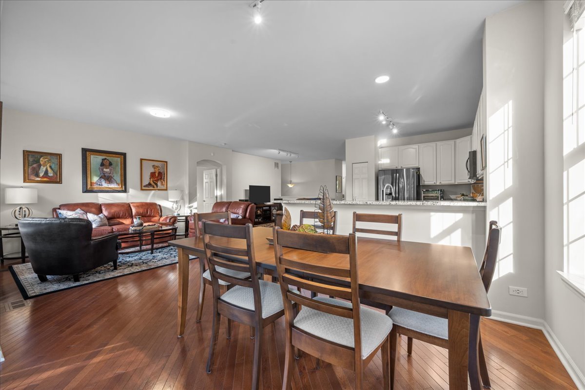 1148 Drury Lane Aurora IL 60502