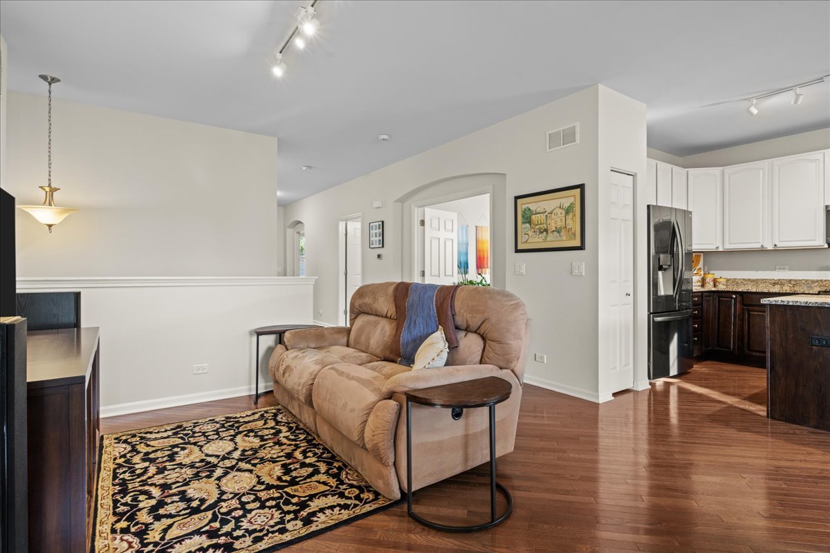 1148 Drury Lane Aurora IL 60502