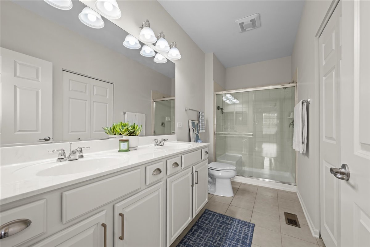 1148 Drury Lane Aurora IL 60502