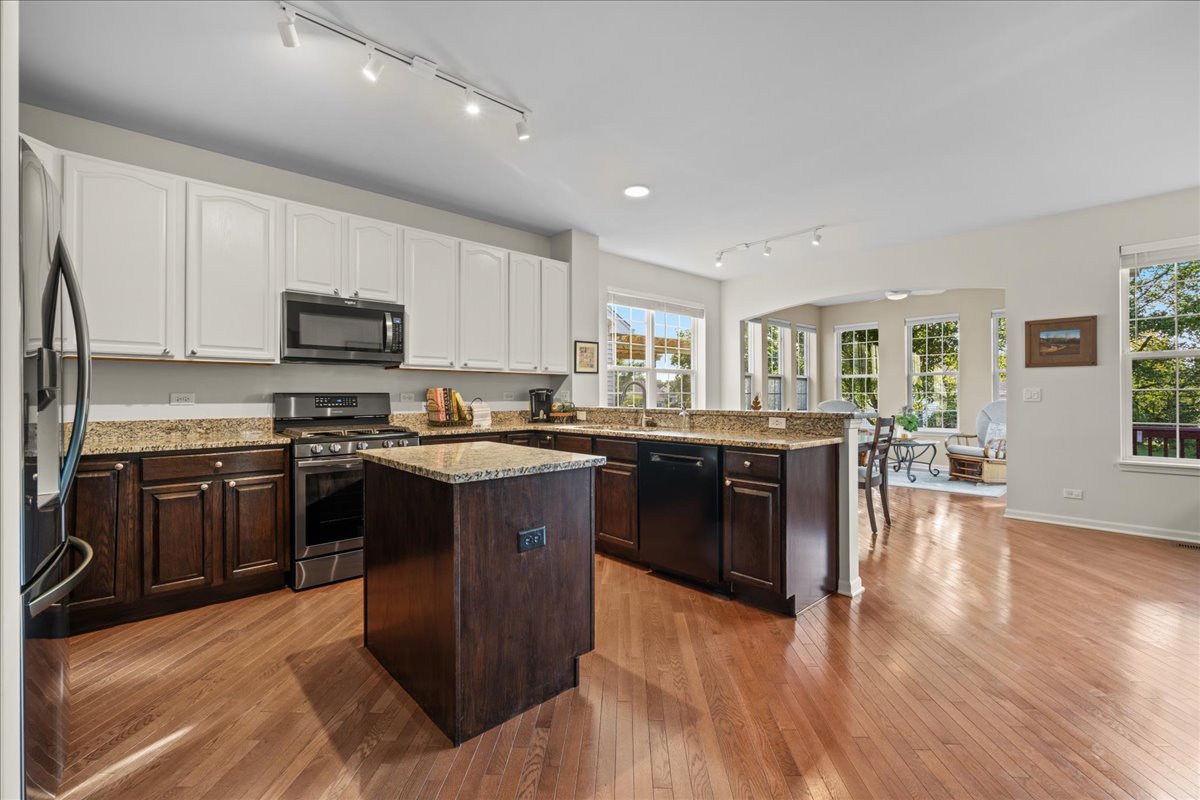 1148 Drury Lane Aurora IL 60502