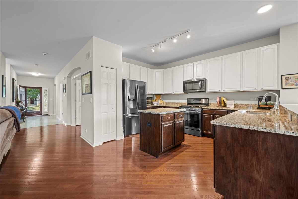 1148 Drury Lane Aurora IL 60502