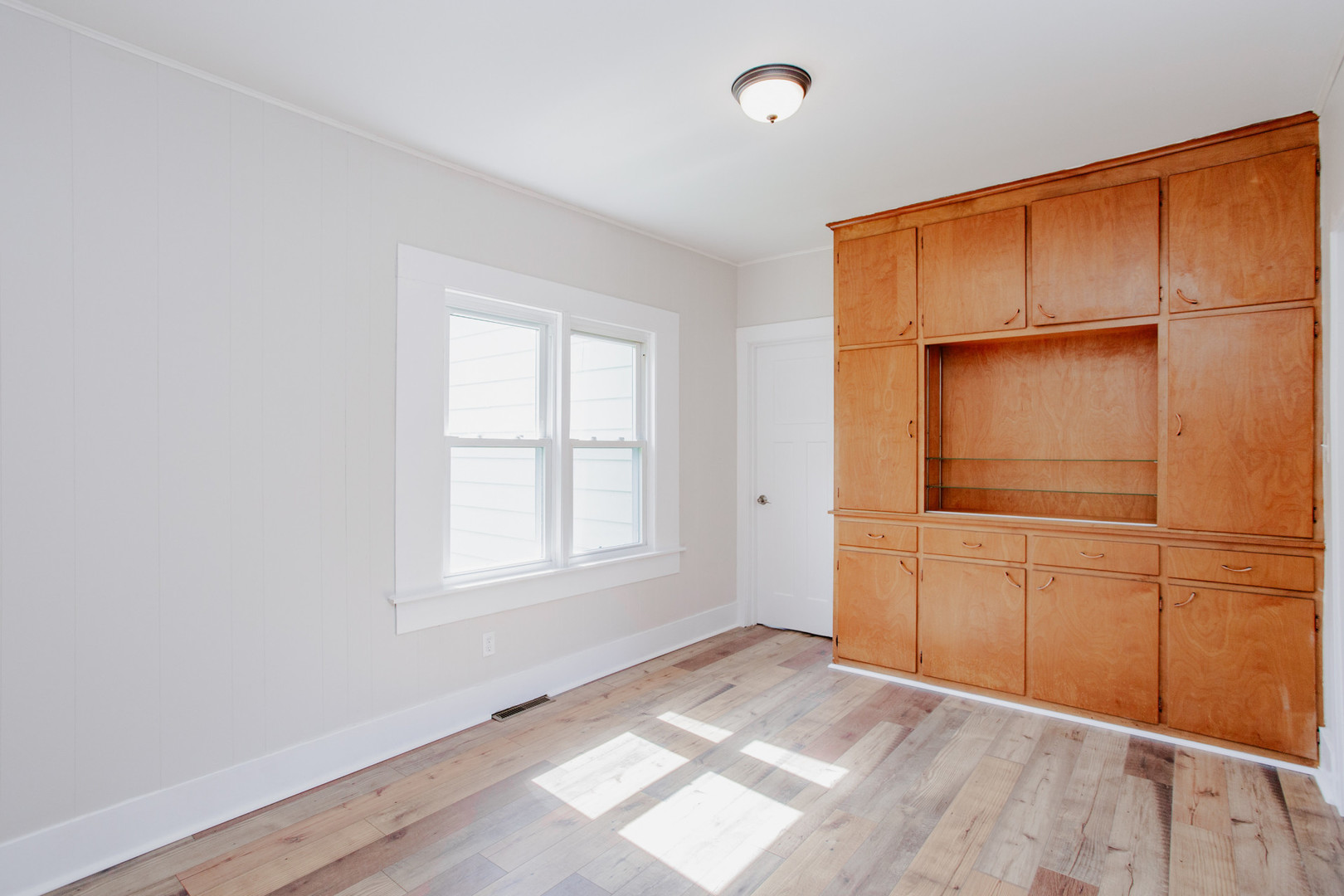 22W724 Saint Charles Road Glen Ellyn IL 60137