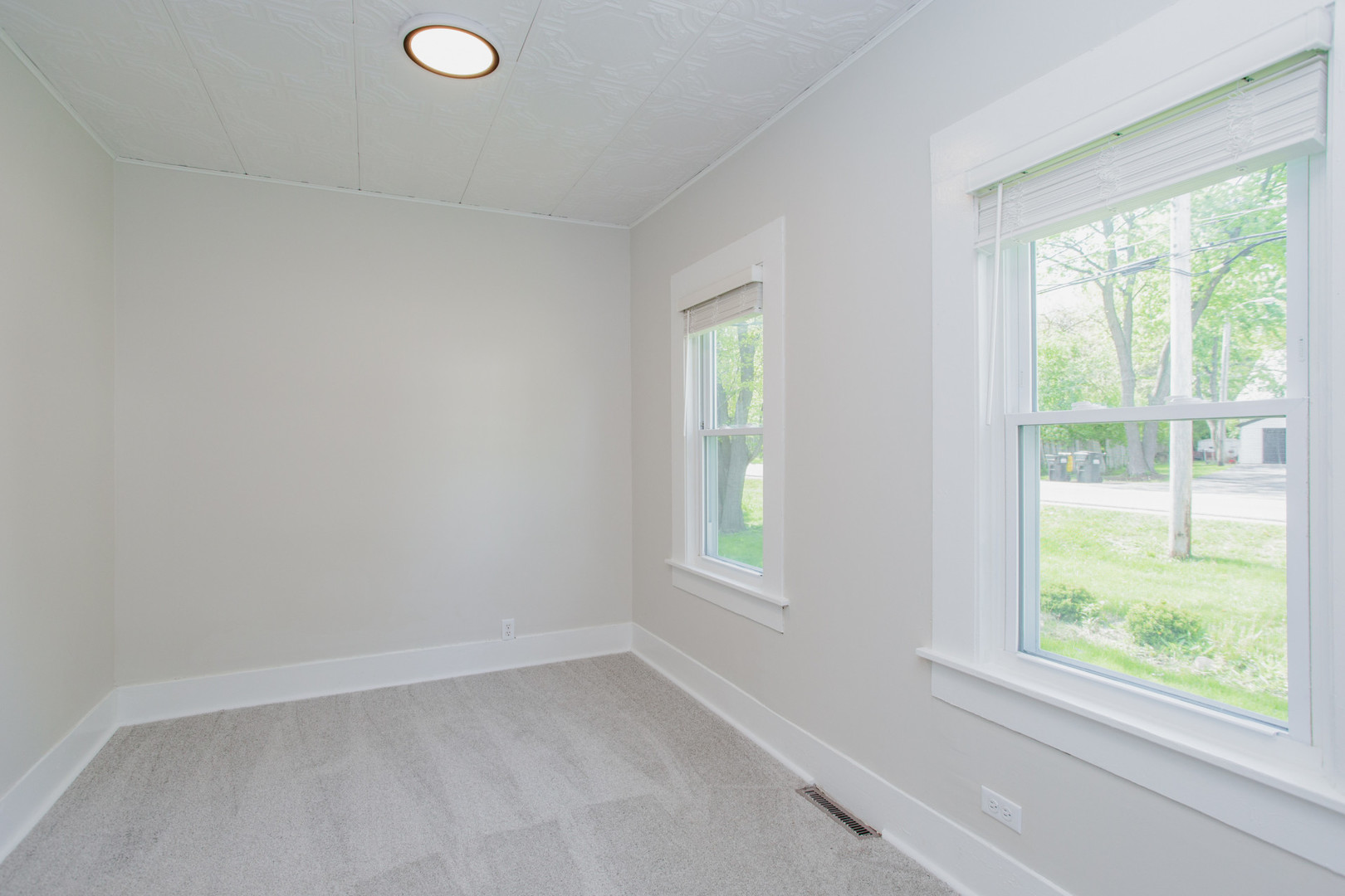 22W724 Saint Charles Road Glen Ellyn IL 60137