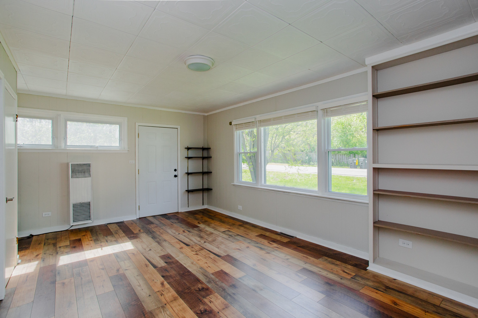 22W724 Saint Charles Road Glen Ellyn IL 60137