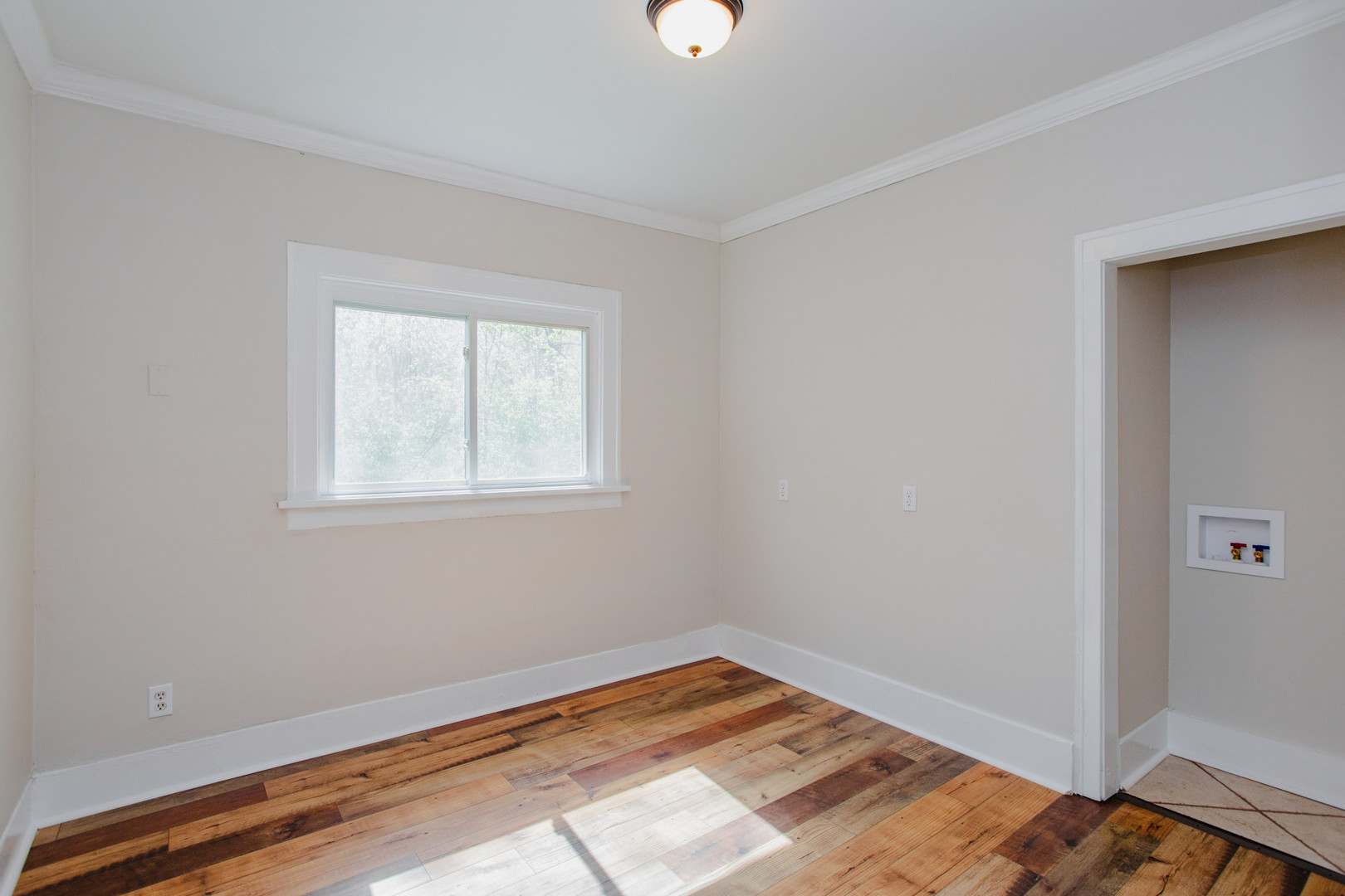 22W724 Saint Charles Road Glen Ellyn IL 60137