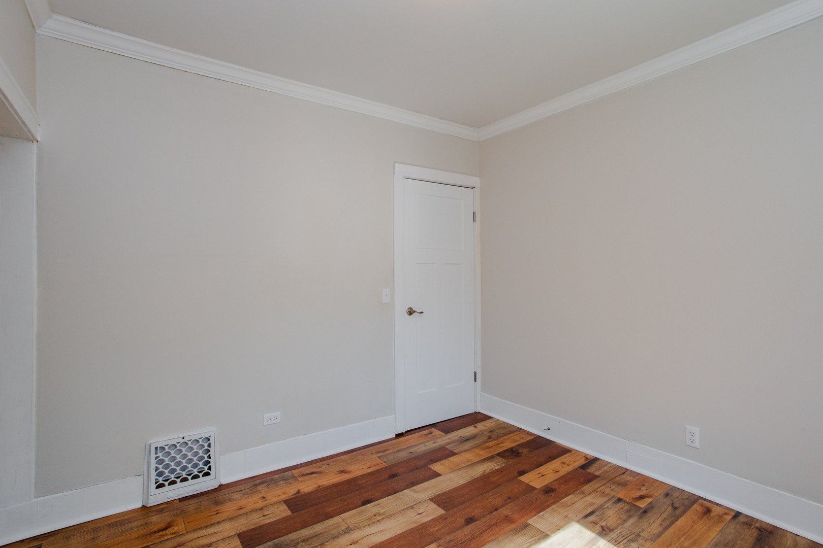 22W724 Saint Charles Road Glen Ellyn IL 60137