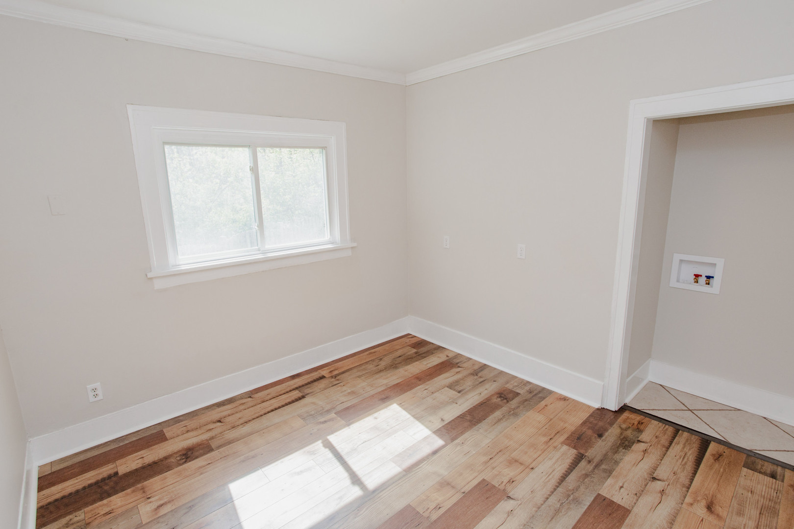 22W724 Saint Charles Road Glen Ellyn IL 60137