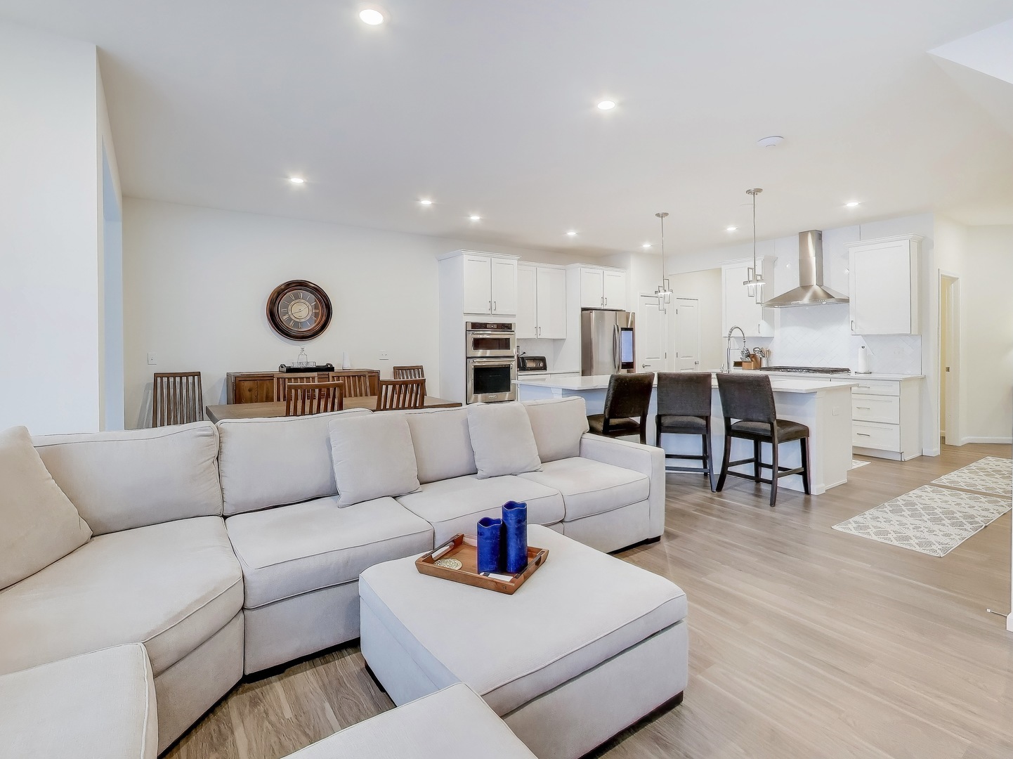 579 Watercress Drive Aurora IL 60504