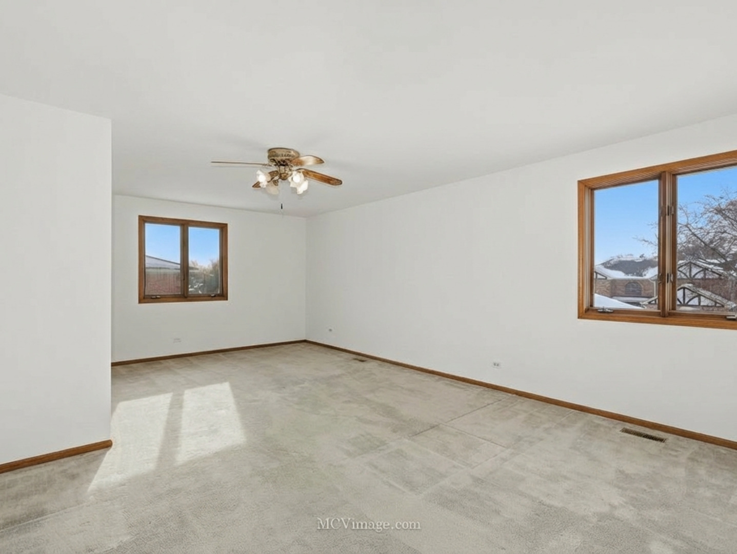 729 North 8th Avenue Addison IL 60101