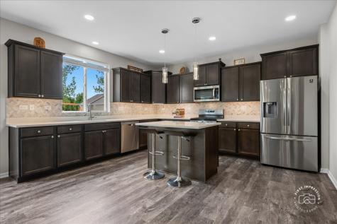3799 Gardenia Drive Elgin IL 60124