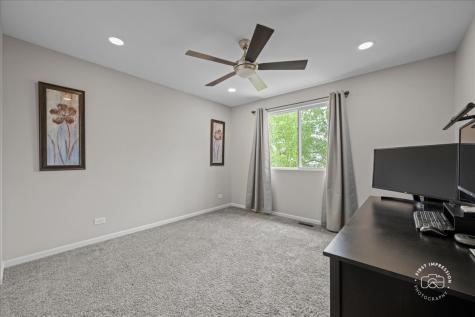 3799 Gardenia Drive Elgin IL 60124