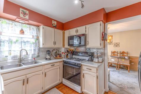 793 Santa Fe Court Carol Stream IL 60188