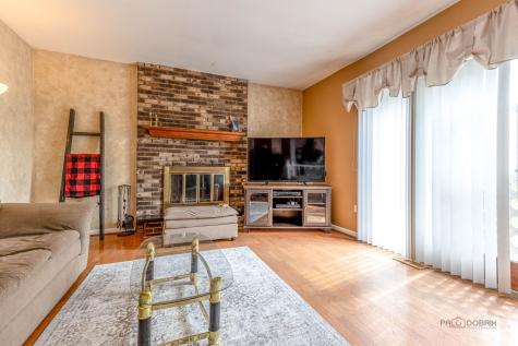 793 Santa Fe Court Carol Stream IL 60188