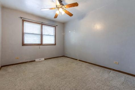 793 Santa Fe Court Carol Stream IL 60188