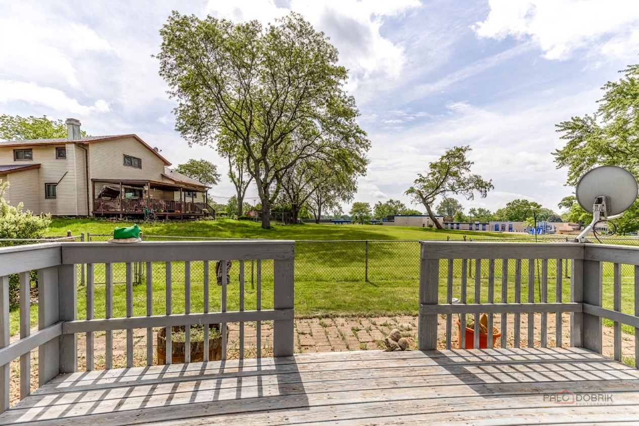 793 Santa Fe Court Carol Stream IL 60188