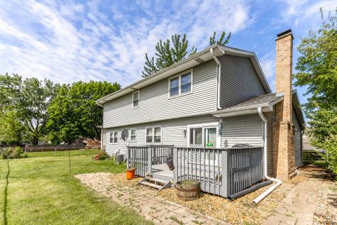 793 Santa Fe Court Carol Stream IL 60188