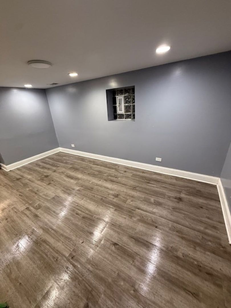11815 South Hale Avenue Chicago IL 60643