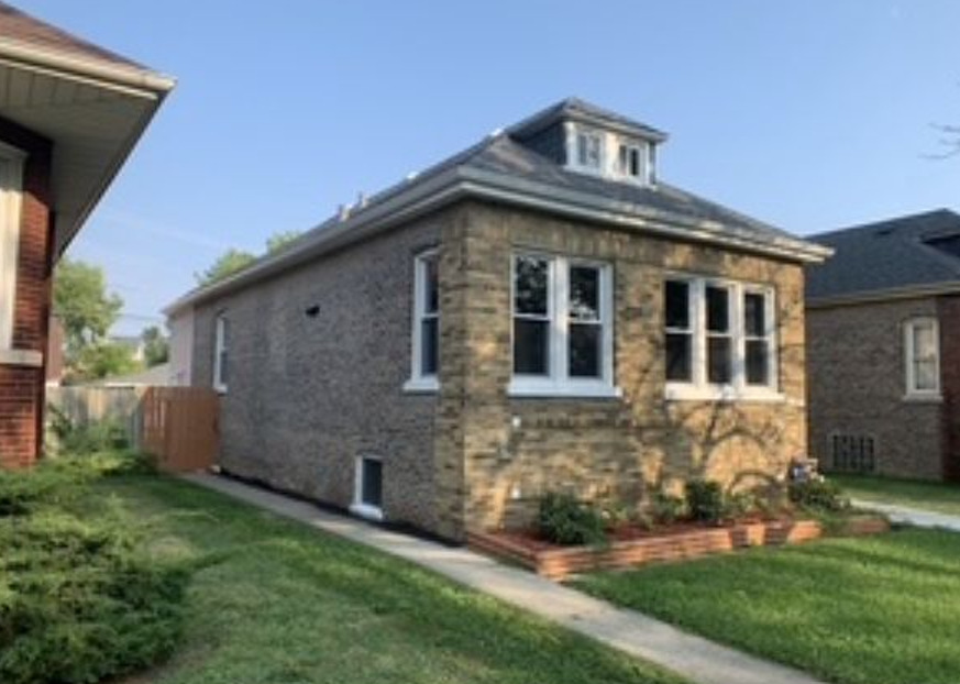 11815 South Hale Avenue Chicago IL 60643